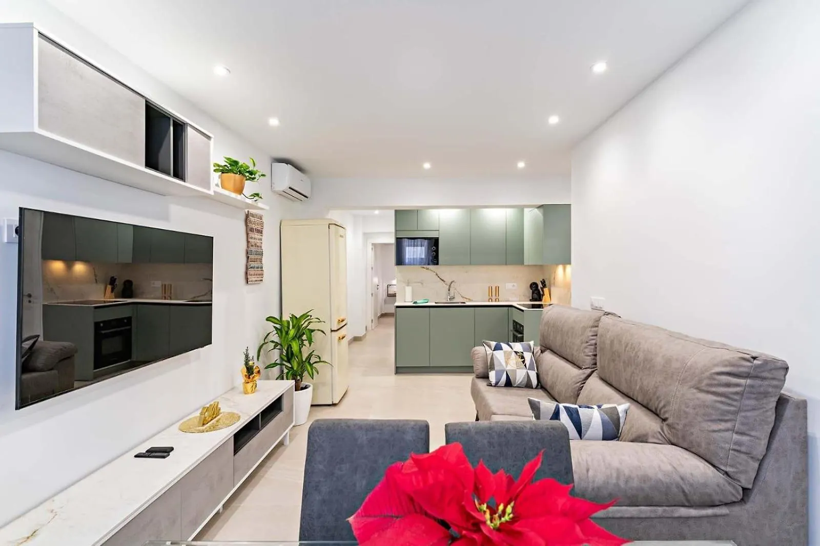 Rentaly Holidays Apartamento Vivas Sol Almeria