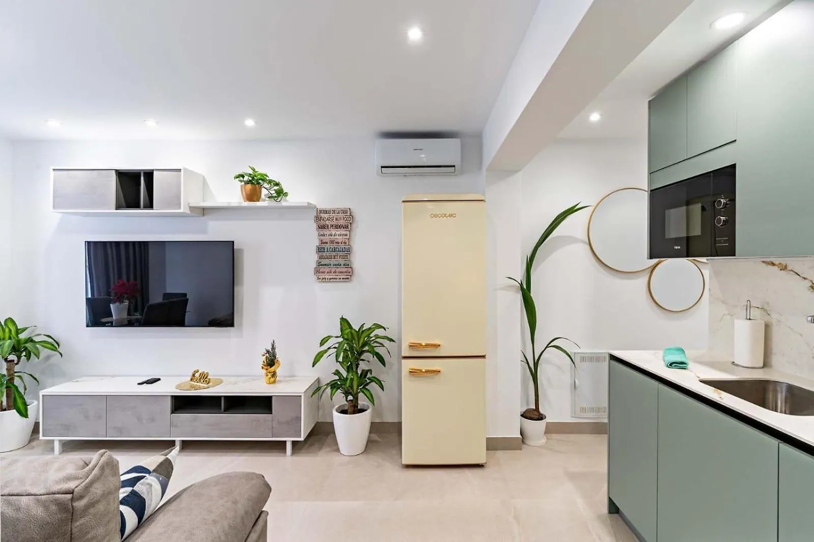 Rentaly Holidays Apartamento Vivas Sol Almería Spanje